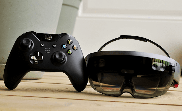 На видео показали интересный вариант использования HoloLens в играх для Xbox One и PC: с сайта NEWXBOXONE.RU