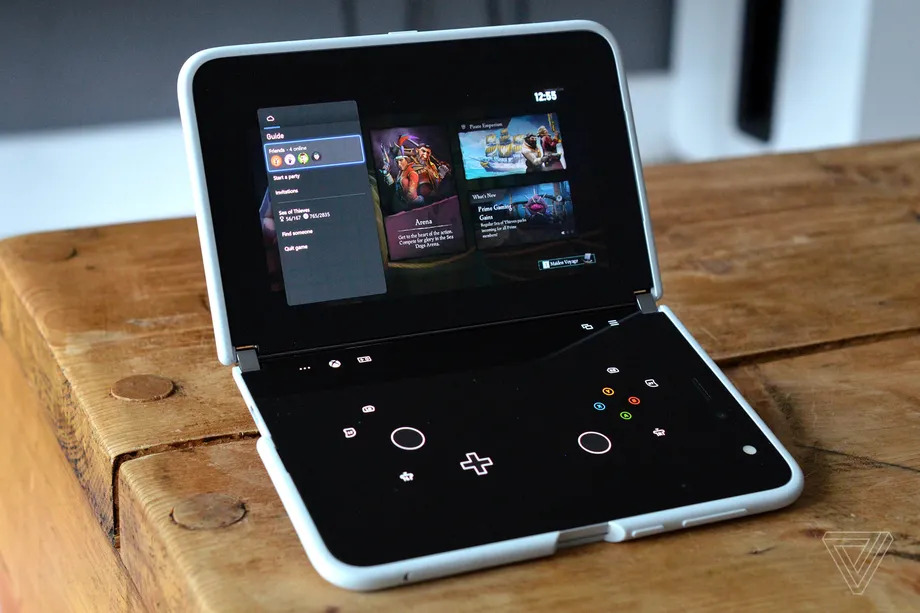 Microsoft сделала из Surface Duo портативный Xbox, с очередным обновлением xCloud