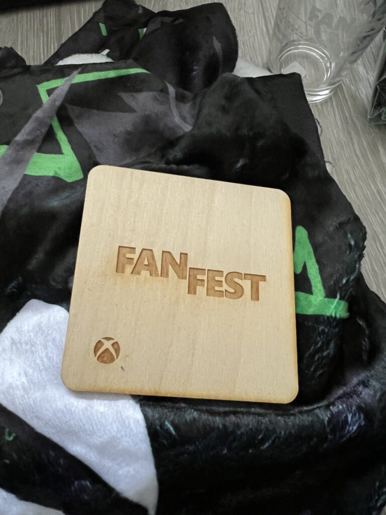 Microsoft рассылает подарки игрокам в рамках Xbox FanFest: с сайта NEWXBOXONE.RU